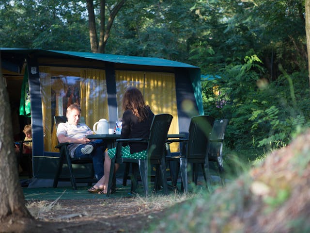 Bungalowtent Blue camping Barco Reale vooraan