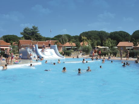 zwembad camping Bi Village