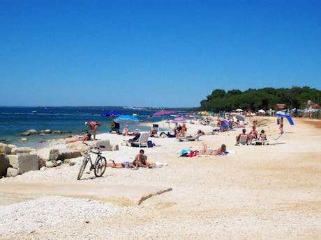strand camping Bi Village