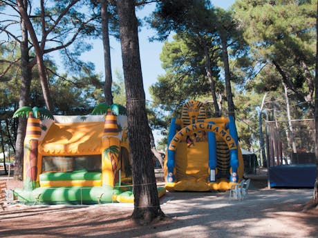 speeltuin camping Bi Village