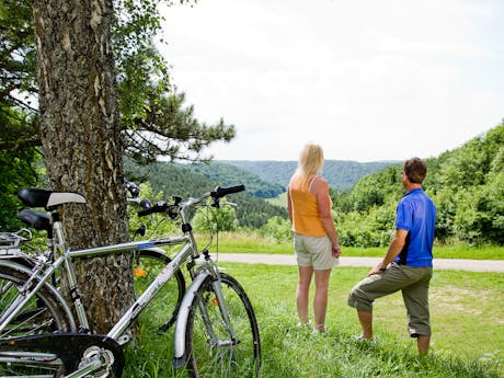fietsen bij camping La Forge de St Marie