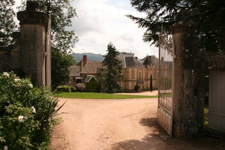 entree camping Château de Montrouant