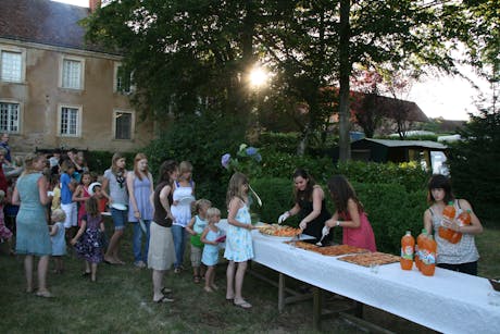 buffet camping Château de Montrouant