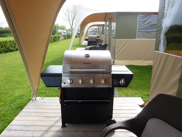 Grand Lodgetent II Buitenkeuken camping de Pe