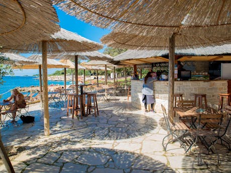 Camping Bijela Uvala bar