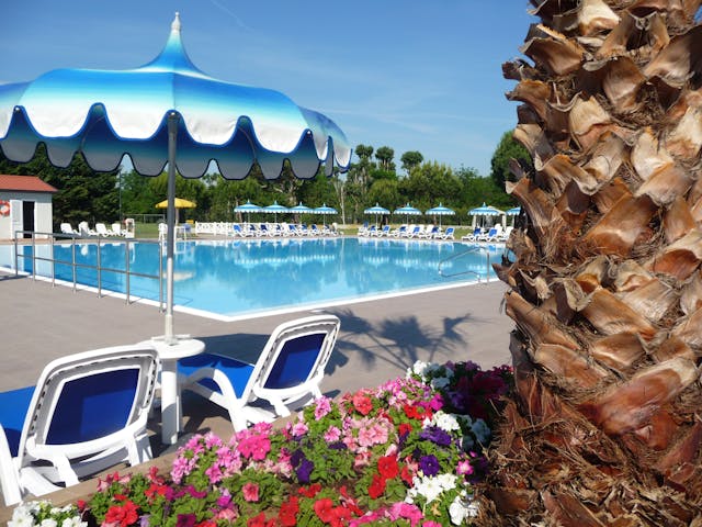 zwembad camping rubicone