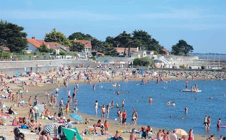 Aan het strand van camping Les Ecureuils