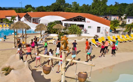 camping Les Ecureuils ochtendgym