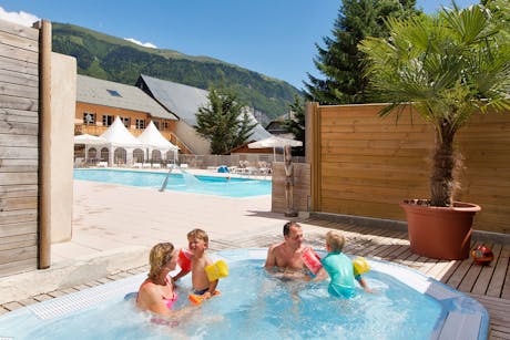 Camping Chateau de Rochetaillee