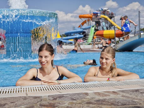 Camping Terme Catez in zwembad