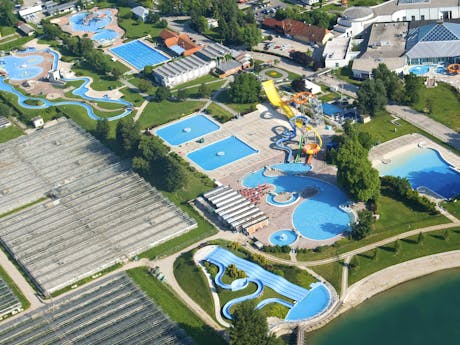Camping Terme Catez zwembad drone 2