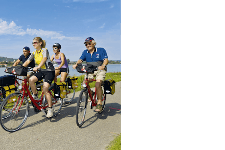 Passau - Wenen groepje fietsers