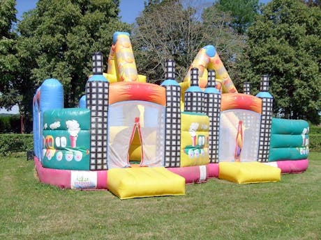 Camping L'Oasis springkussen Oberbronn