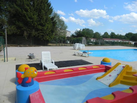 Colline de Rabais kinderbad