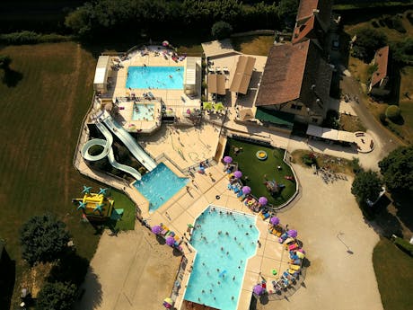 Drone foto zwembad Le Moulin de Paulhiac