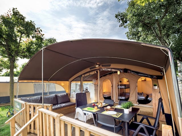 Lodgetent Sand