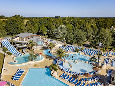 Camping Les Deux Fontaines zwembadcomplex
