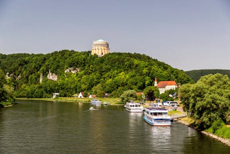 Kelheim_Donau_Befreiungshalle_Schiff_00927_ww