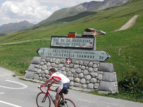 Route des Grandes Alpes van Genève naar de Al