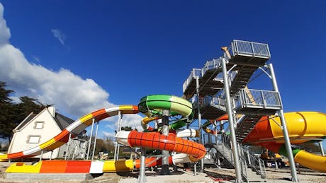 Nieuwe glijbanen camping La Mer Blanche