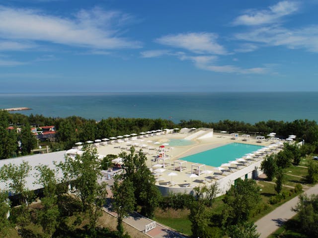 Rosapineta nieuwe buitenzwembad 2020