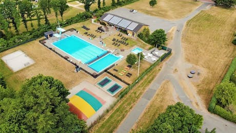 Gemeenschappelijk zwembad Jelling