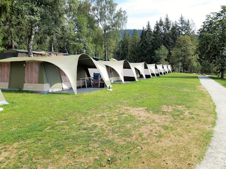 Camping Lackenhäuser GlamLodge tenten