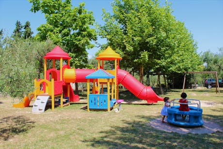 Camping Cisano San Vito speeltuin