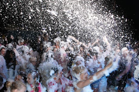 Camping Mare e Pineta foamparty