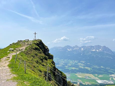 Oostenrijk - Tiroler Alpen - kruis op de top