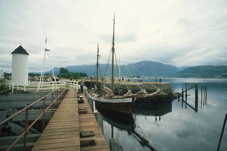 Visit Scotland havenplaatsje aan Loch