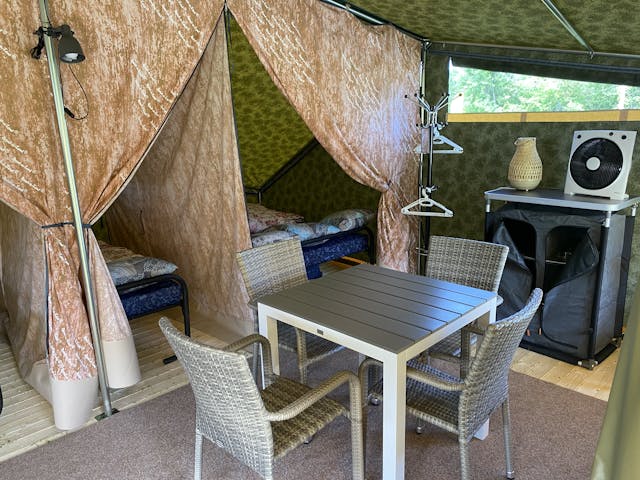 Duynlodge tent woongedeelte