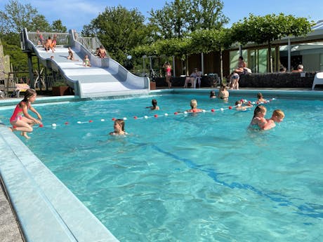 Camping Vreehorst - zwembad met glijbaan