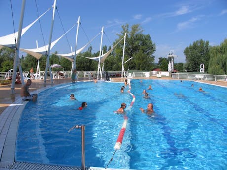 Camping Balatontourist Fured buitenbad