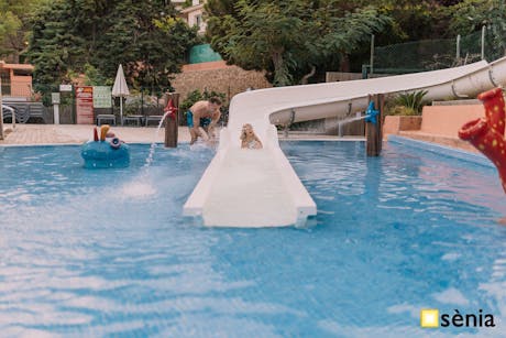 Cala Canyelles glijbaan pool