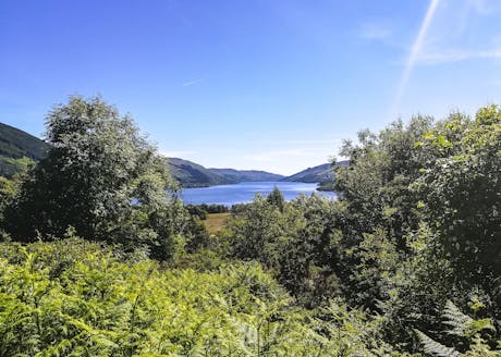 Uitzicht over het meer Schotland
