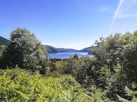 Uitzicht over het meer Schotland