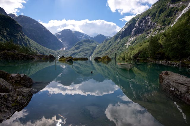 Hardangerfjord-Øyvind Heen – fjords.com 