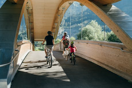 Drau-radweg-familien-Osttirol (c) Sam Straus