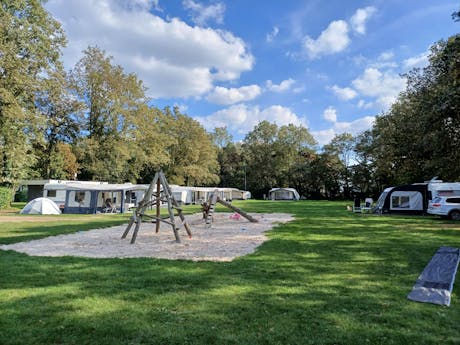 Camping BreeBronne kampeerveld