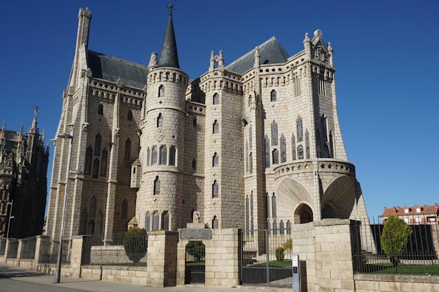 camino frances Astorga Paleis van Gaudi