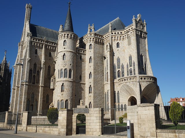 camino frances Astorga Paleis van Gaudi