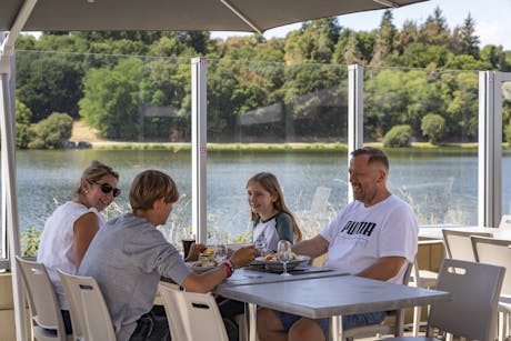 Camping Au Bocage du Lac terrasje