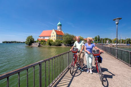 Wasserburg Allgau fietsers