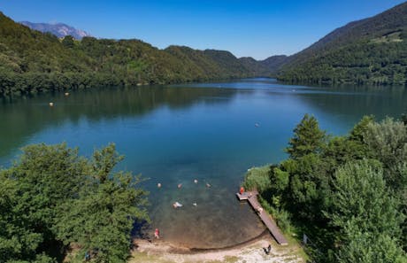 Camping Due laghi Family Village - Meer