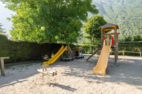 Camping Chateau de Rochetaillee - speeltuin