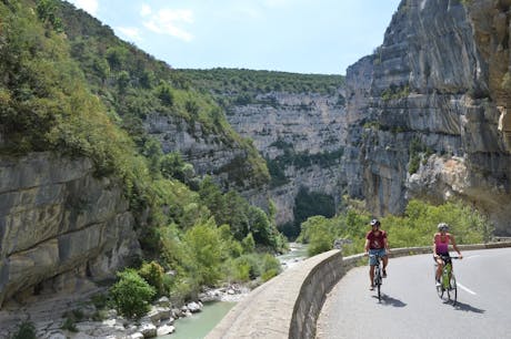 Fietsers in de Verdon Frankrijk Walkinn