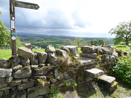 Wegwijzer langs de Hadrian Wall Engeland