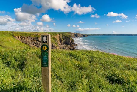 Pembrokeshire NP - Wales wegwijzer