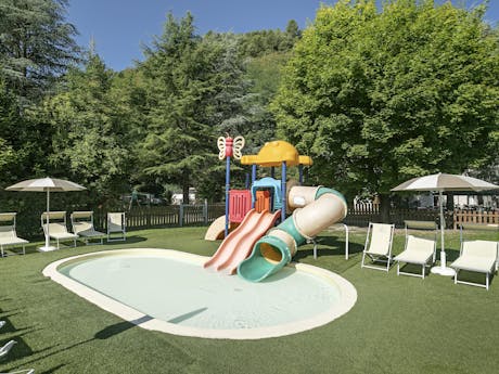 Camping Due Laghi family Village - glijbaan